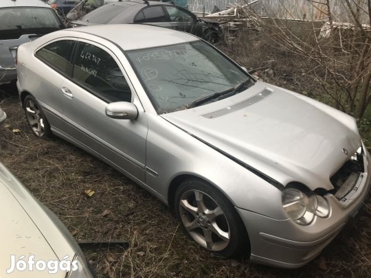MERCEDES C W203 220 CDI COUPÉ JOBB K, AU eladó