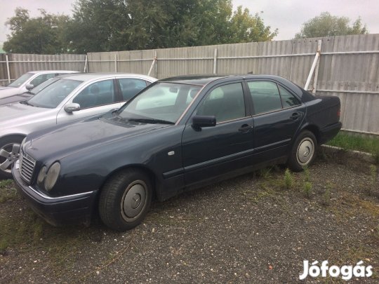 MERCEDES E W210 200 CDI BAL K, AUTOM eladó