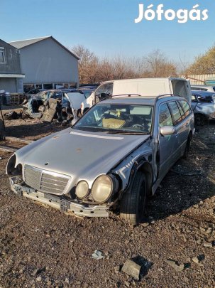 MERCEDES E W210 320 CDI KOMBI eladó