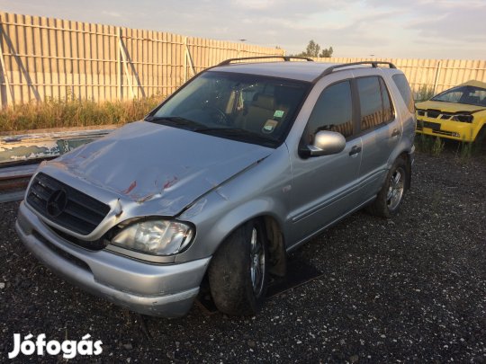 MERCEDES ML W163 320 BENZIN BAL K, AUTOM eladó