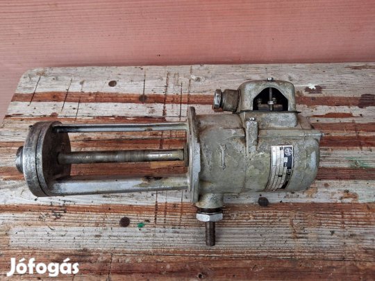 MEZ emulziós szivattyú , hűtő folyadék , esztergagép ,eszterga