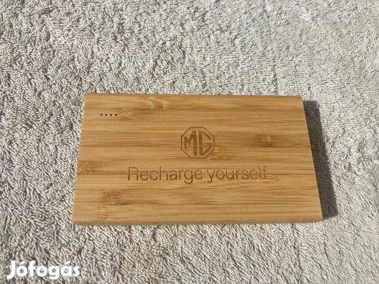 MG Motor fa mobiltelefon töltő - powerbank
