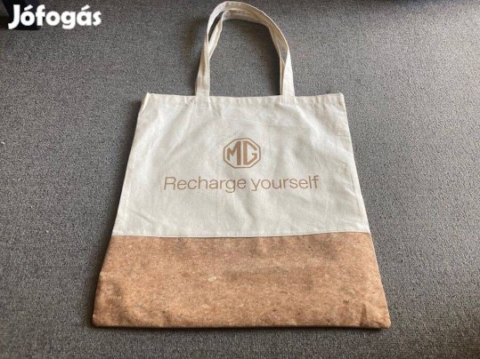 MG Motor táska