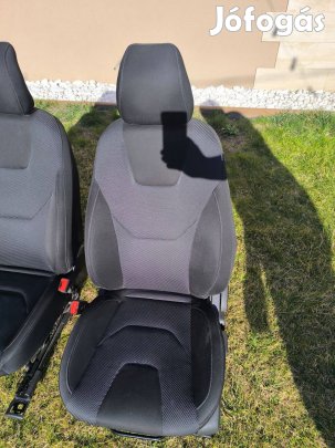 MK5 Mondeo Sedan ülés szett