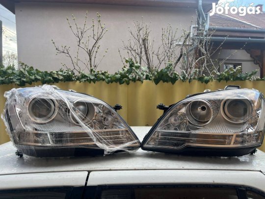 ML 164 Mercedes lámpa