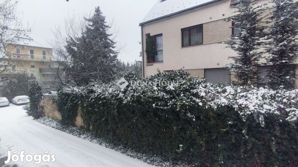 MODERN, nappali + 3 hálós, ERKÉLYES zuglói lakás