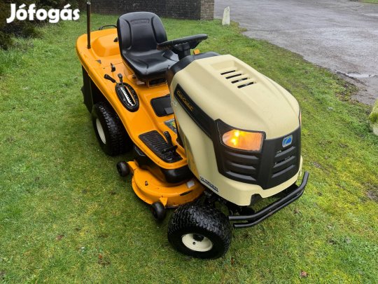 MTD Cub Cadet Fűnyiró Traktor