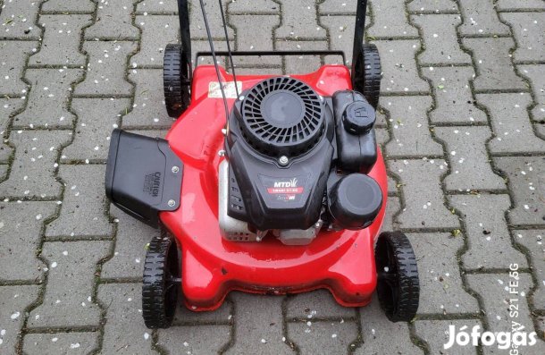 MTD: Thorx motoros - oldalkidobós fűnyíró