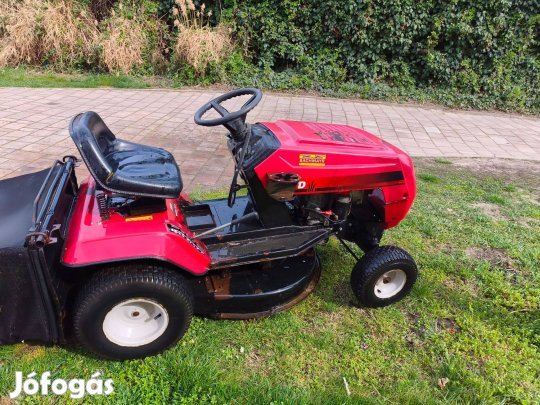 MTD fűnyírótraktor jó állapotban eladó. Tavaly szezon után lett