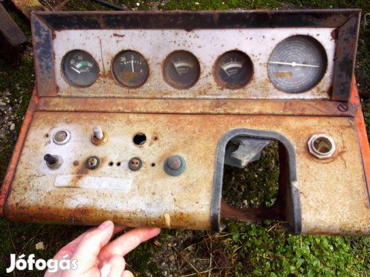 MTZ 80 traktorra,gyári használt műszerfal eladó