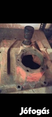 MTZ sebességváltó fedél 