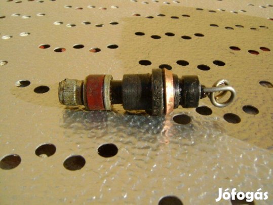 MTZ traktorhoz izzitógyertya, 1 db , eredeti gyári alkartész eladó