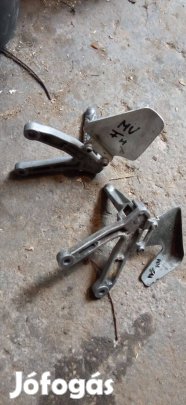 MV Agusta F4 Első lábtartó konzol pár