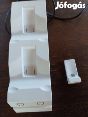 M-57. Ps4 Venum Töltőállomás + 1 Db Adapter Újszerű