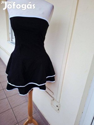 M-es Új cimkés prettylittlething elgáns női ruha