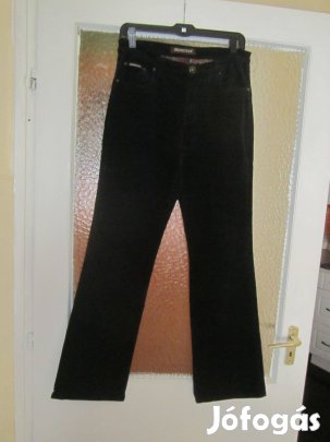 M-es hímzett fekete kordnadrág