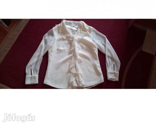 M-es krémszínű zsabós blúz