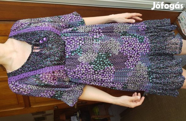 M-es lila mintás női ruha M