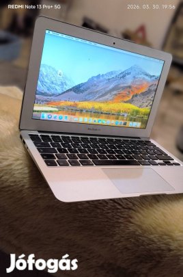 Macbook Air 11" (Late 2010) - Megkímélt állapotban,