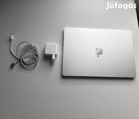 Macbook Air 15 M3 16GB RAM 100% Akku Szép állapot