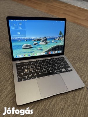 Macbook Air M1 (2020) laptop