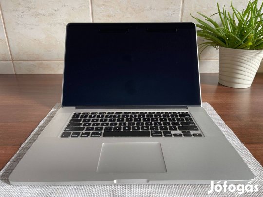 Macbook Pro 15" Retina CTO - I7, 16GB Ram, 256GB SSD, új akksi