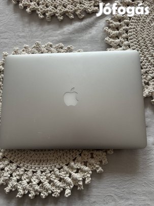 Macbook ezust