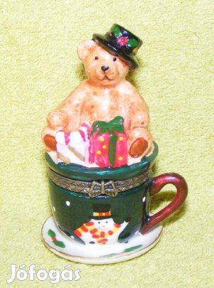 Maci szelence, dobozka