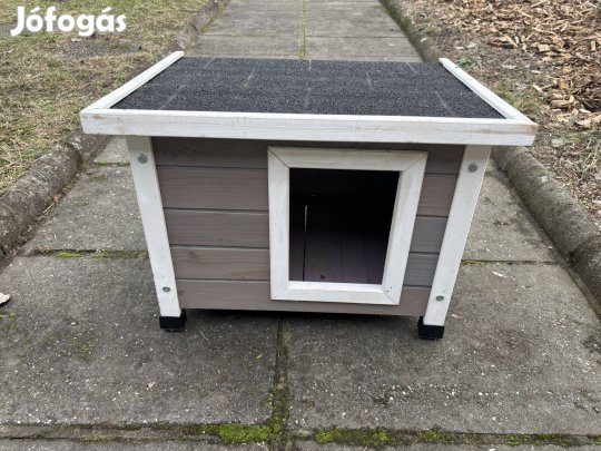 Macskaház eladó