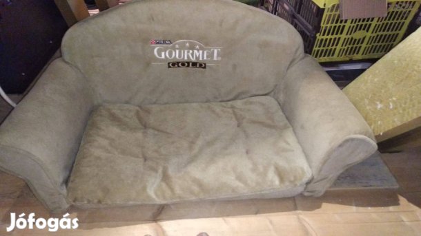 Macskakanapé, pihenőhely