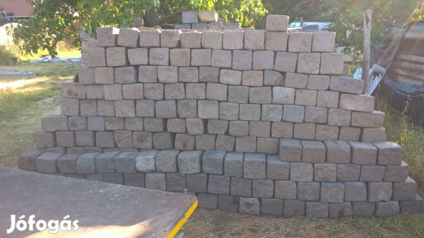 Macskakő kockakő bazalt