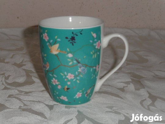 Madaras, kalitkás, virágos porcelán bögre, csésze