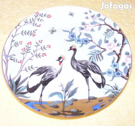 Madaras porcelán tányér