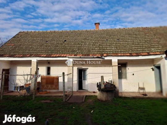 Madarasi eladó 90 nm-es ház