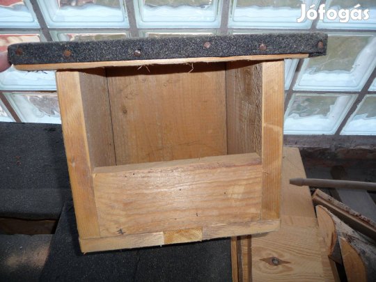 Madárodú "C" típusú odú