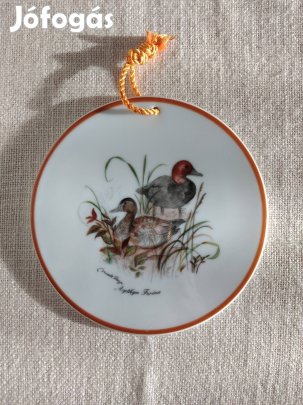 Mads Stage (1922-2004) dán művész által tervezett vadkacsás dísztányér