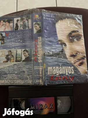 Magányos lány vhs nagytok kaland. 