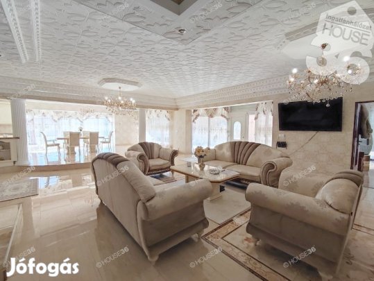 Magas színvonalú mediterrán ház Szolnokon!