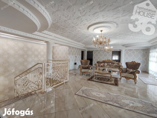 Magas színvonalú mediterrán ház Szolnokon!