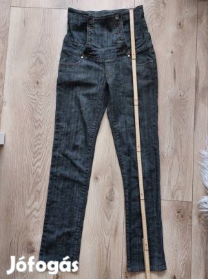 Magasderekú farmernadrág