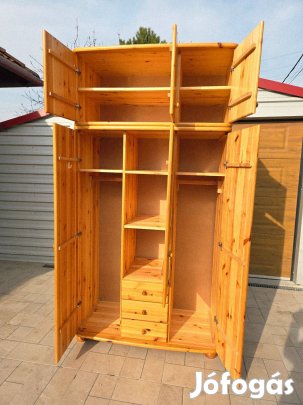 Magasító Nélkül eladó egy 3 ajtós , 3 fiókos akasztós és polcos Claudi