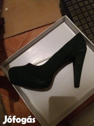 Magassarkú cipő 38-as