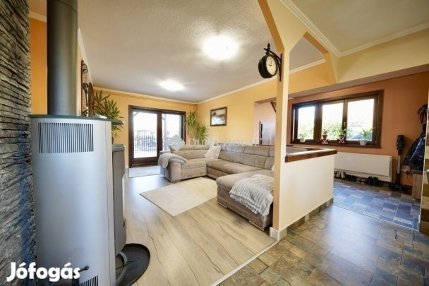 Maglódi 100 nm-es ház eladó