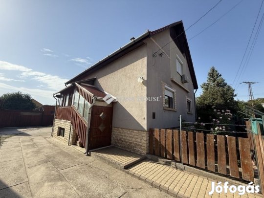Maglódi 183 nm-es ház eladó