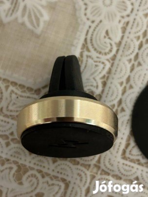 Mágneses arany színű Autós telefon tartó