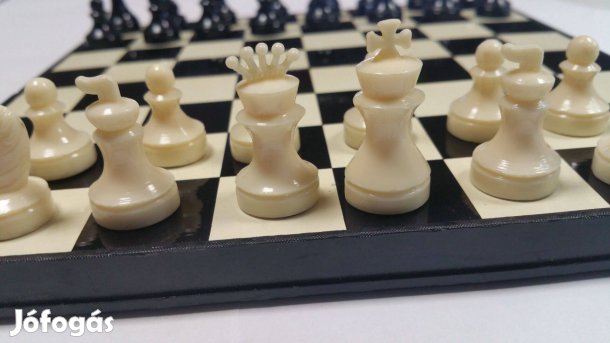 Mágneses sakk készlet