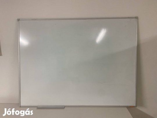 Mágnestábla filctartóval