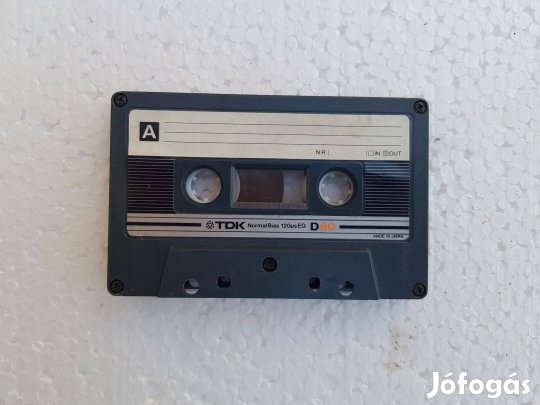 Magnókazetta eladó