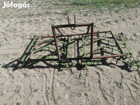 Magtakaró fogasboronák, traktor