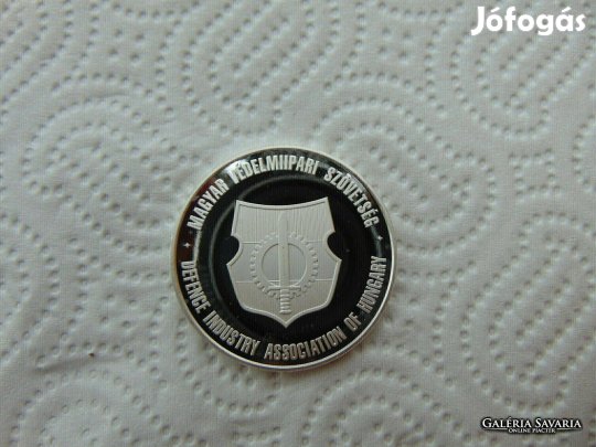 Magyar Védelmiipari Szövetség ezüstözött emlékérem